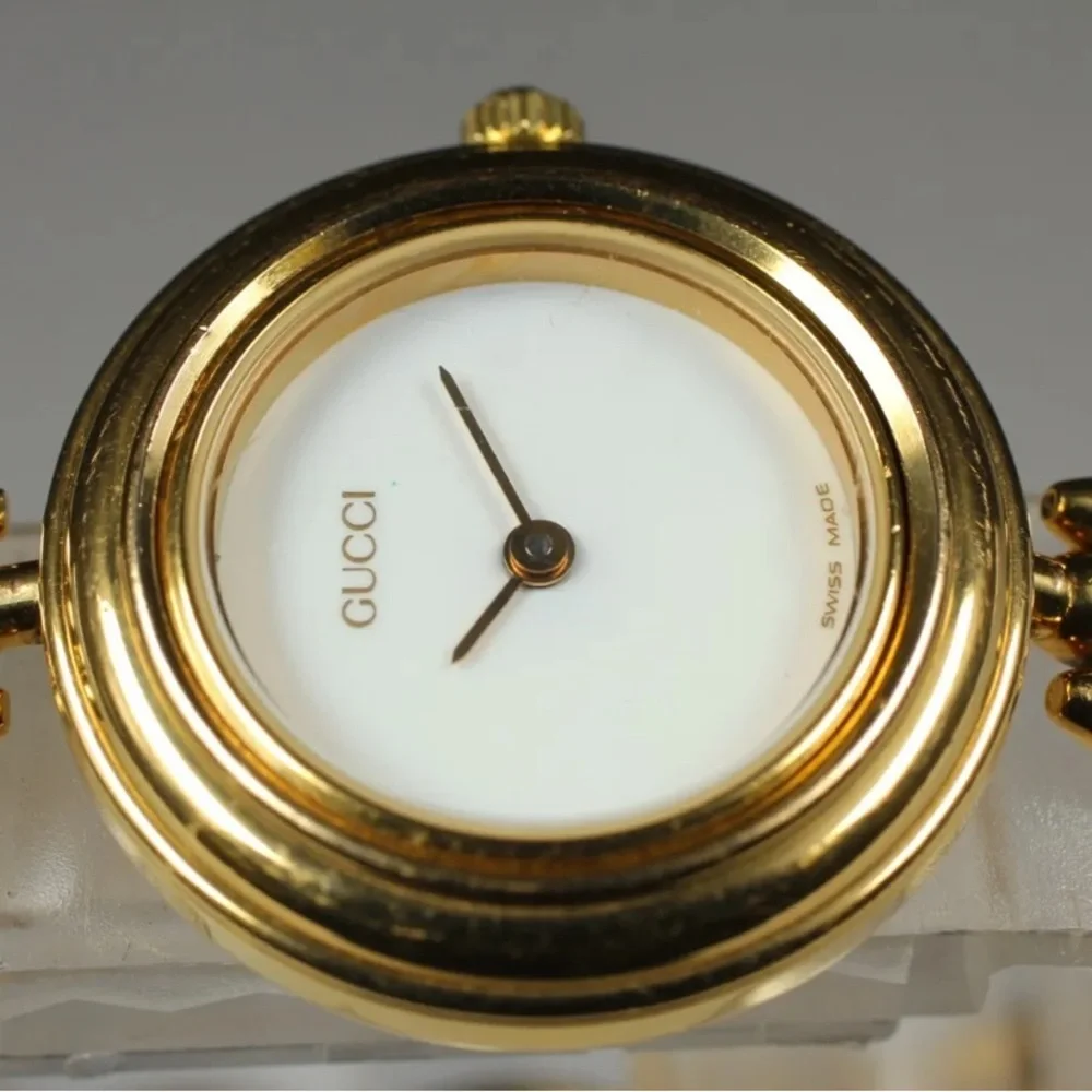 - Gucci Luxury RARE highly collectible bracelet watch